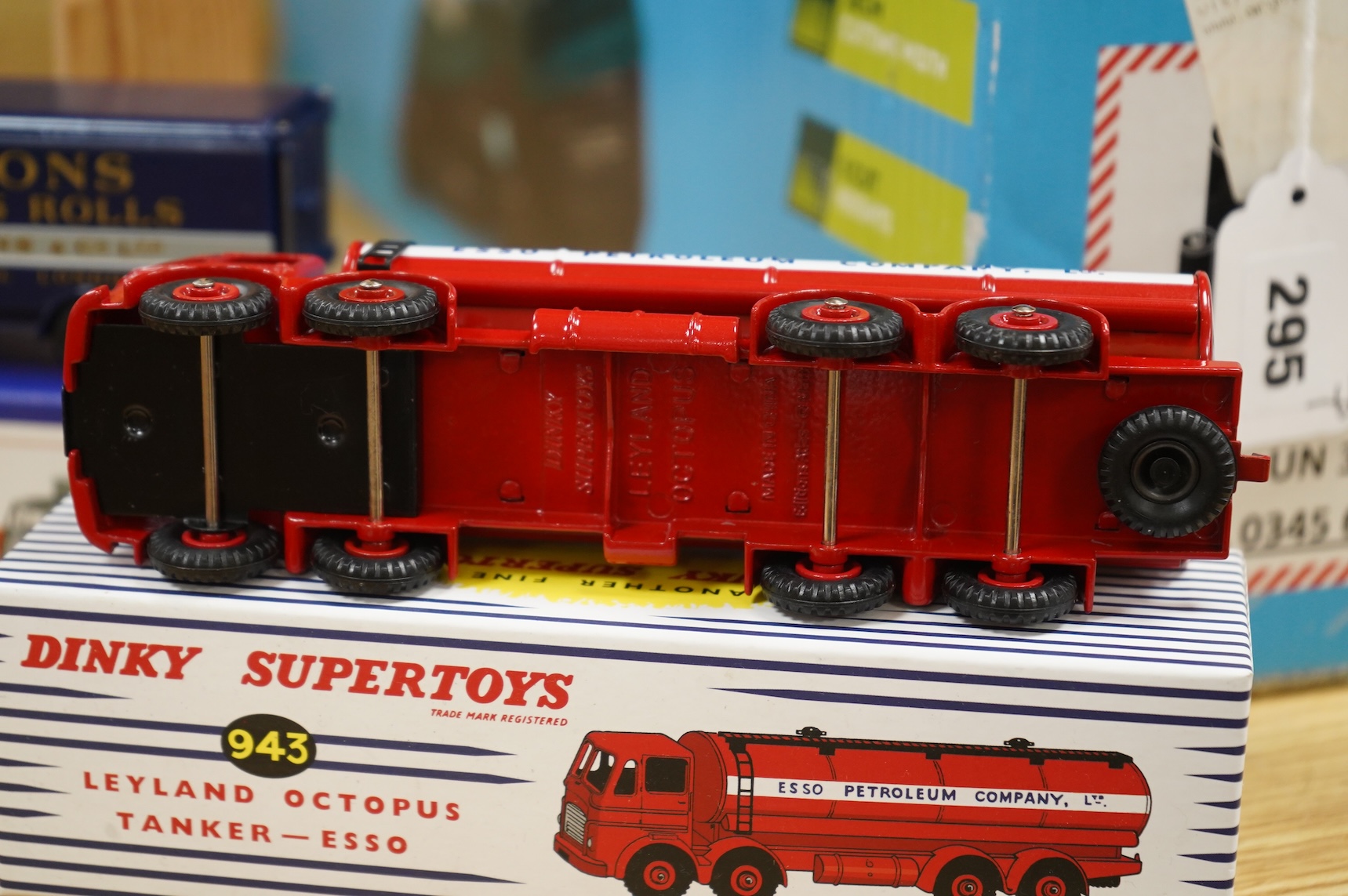 Twenty-two boxed Atlas Dinky Toys, including cars and commercial vehicles, Leyland tankers, a Foden wagon, sports cars, etc.